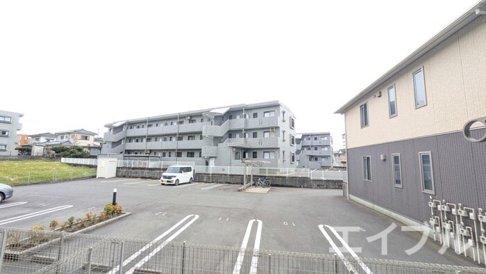 ムーンラヴァースの物件内観写真