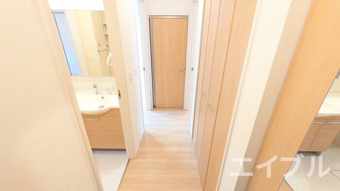 ムーンラヴァースの物件内観写真