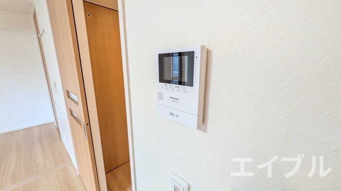 ムーンラヴァースの物件内観写真