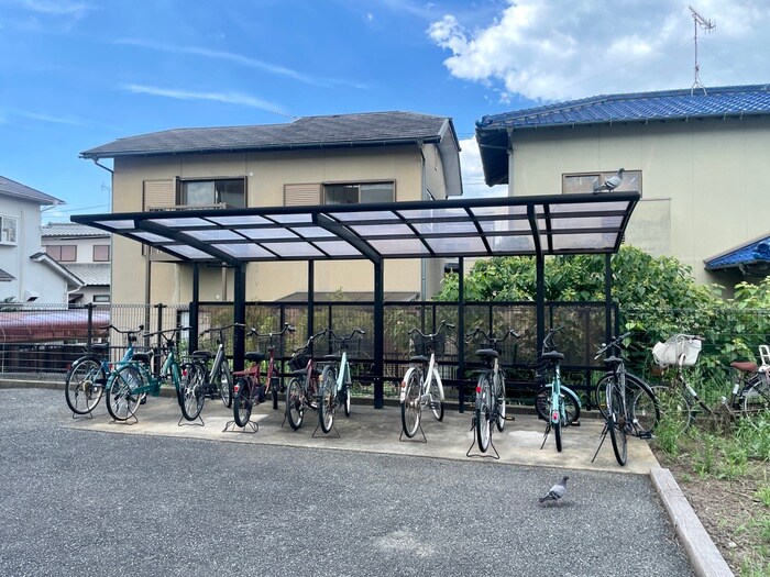 ウエストウィンの物件外観写真