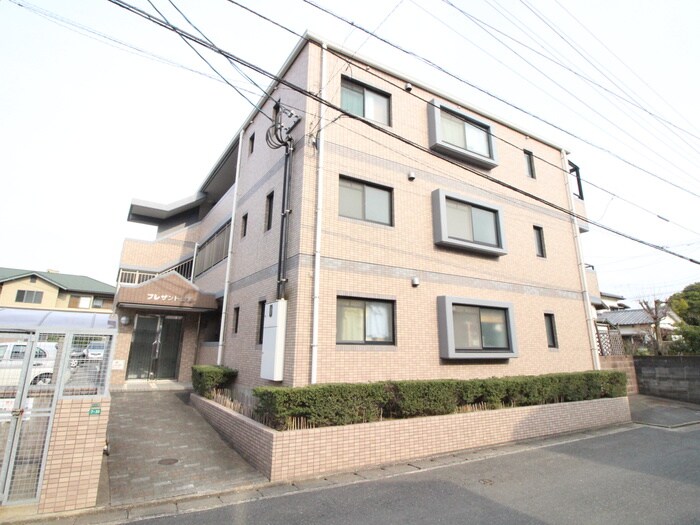 プレザント山浦の物件外観写真