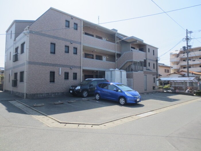 プレザント山浦の物件外観写真