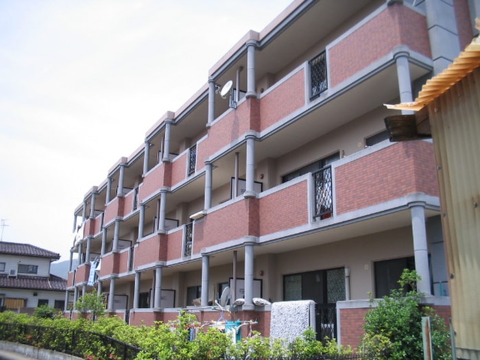 モルティ三田村の物件外観写真