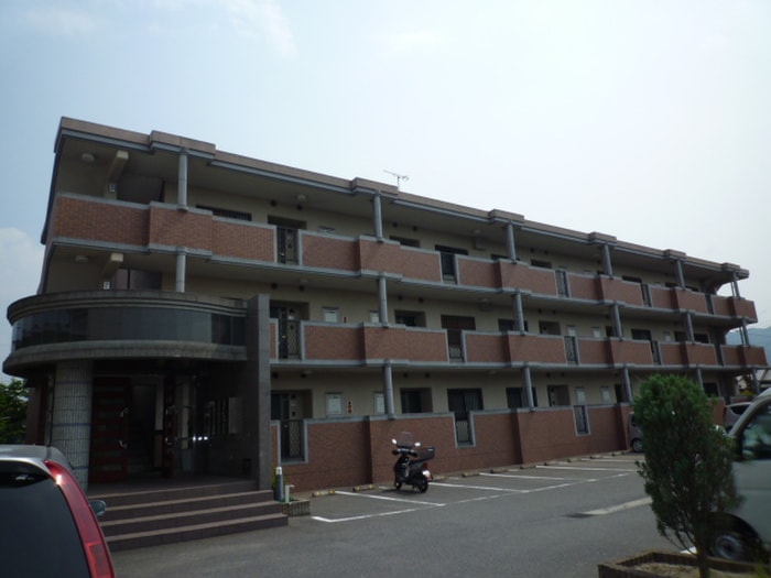 モルティ三田村の物件外観写真