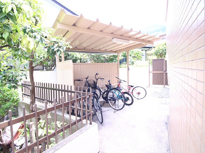 霧ヶ丘芙陽グランドマンションの物件外観写真