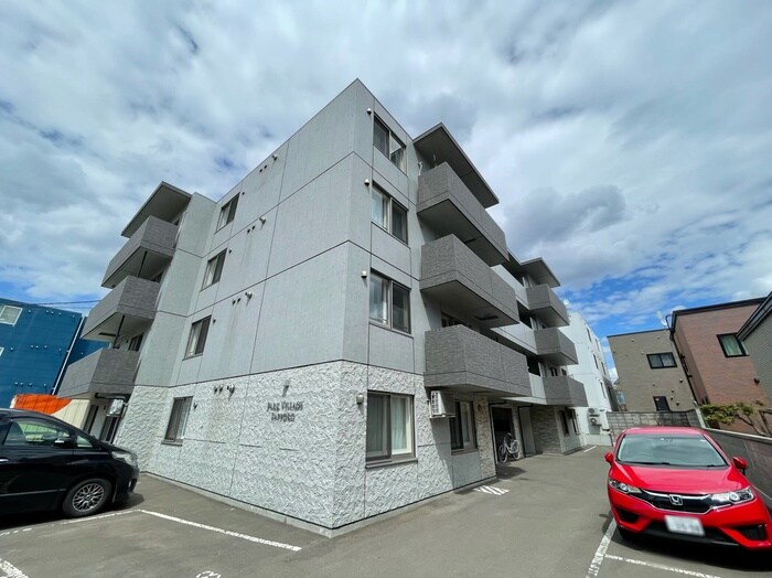 Park Village Sapporoの物件外観写真