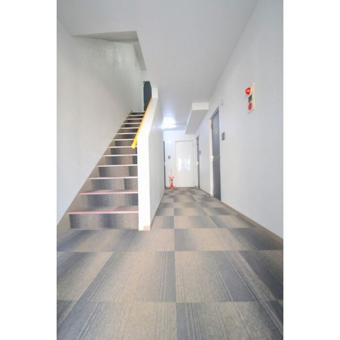 ＭＴガ－デン琴似Ａの物件外観写真