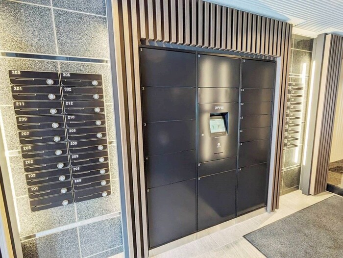 アルファスクエア学園前の物件外観写真