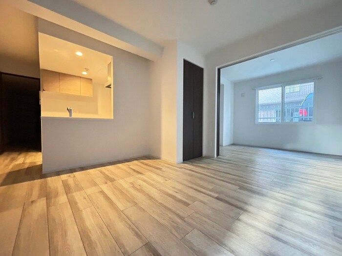 アルファスクエア学園前の物件内観写真