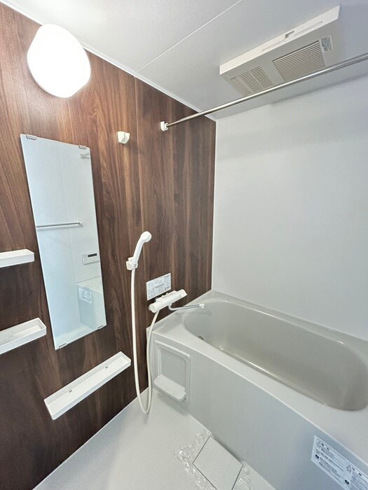 アルファスクエア学園前の物件内観写真