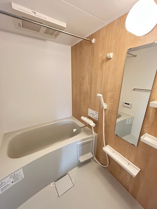 アルファスクエア学園前の物件内観写真