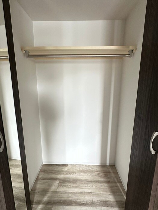 アルファスクエア学園前の物件内観写真