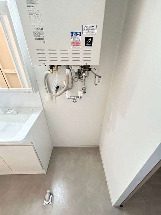 アルファスクエア学園前の物件内観写真