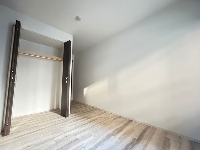 アルファスクエア学園前の物件内観写真