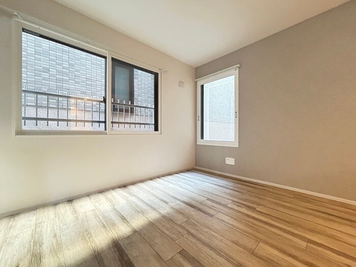 アルファスクエア学園前の物件内観写真