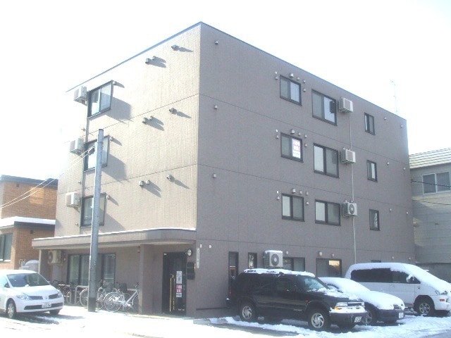 フィリズ　ノヴァの物件外観写真