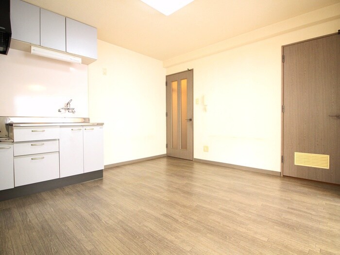 CORPOｸﾘｵﾈの物件内観写真