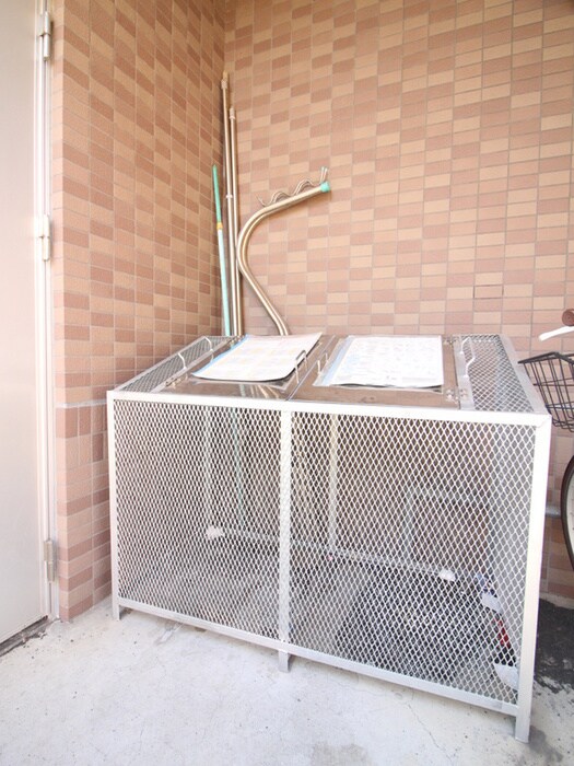 CORPOｸﾘｵﾈの物件外観写真