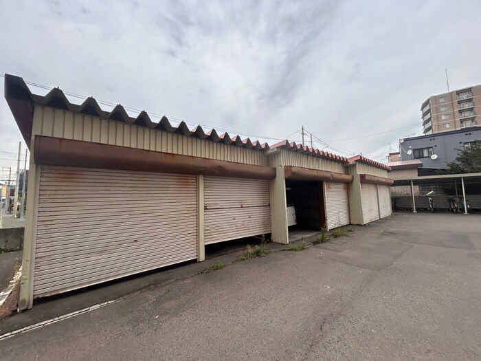 平岸パ－ルハイムの物件外観写真