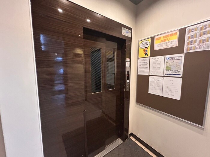 平岸パ－ルハイムの物件外観写真