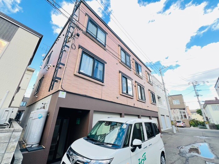 エクセレント３０の物件外観写真