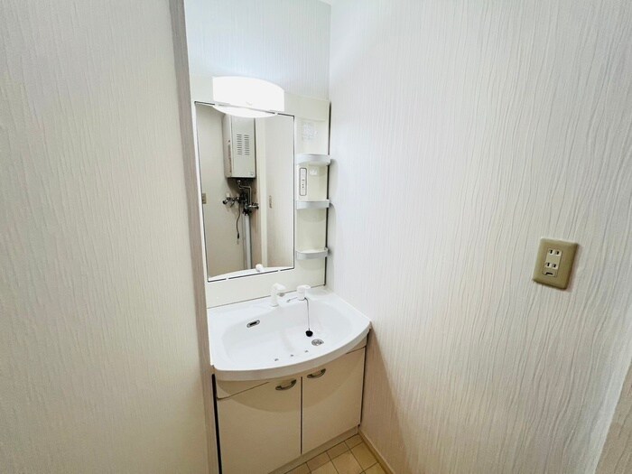 メニーズコート開成の物件内観写真