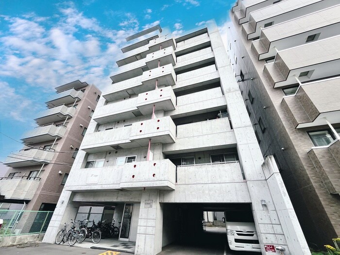 Ｍ　ｓｔａｇｅの物件外観写真