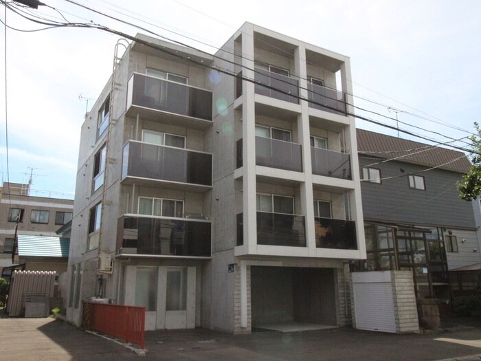 Ｌａｄｕｒｅｅ　Ｎ２２の物件外観写真