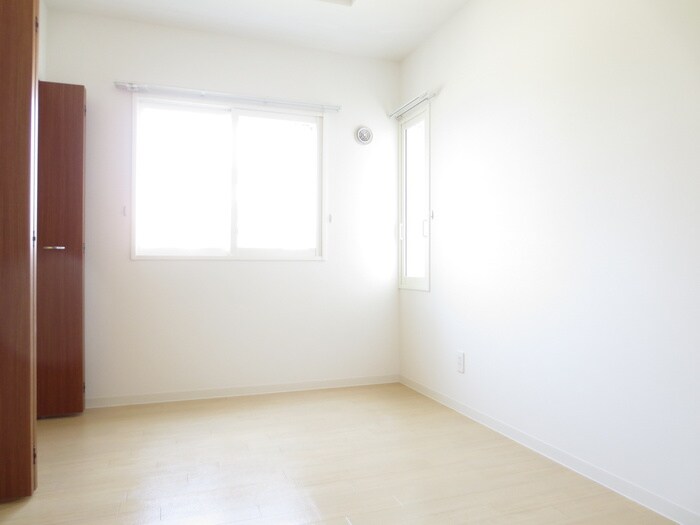 ロ－ズウッドナカノシマの物件内観写真