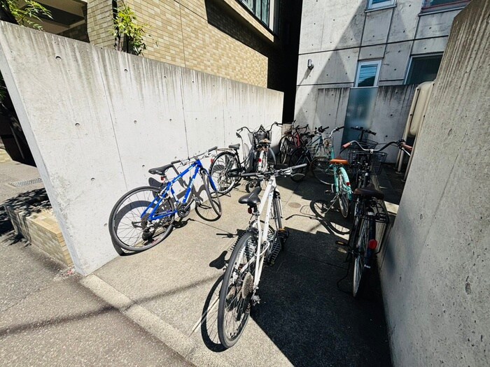 ＭＯＤＵＬＯＲ南円山の物件外観写真