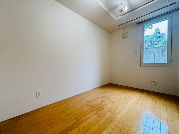 ＭＯＤＵＬＯＲ南円山の物件内観写真