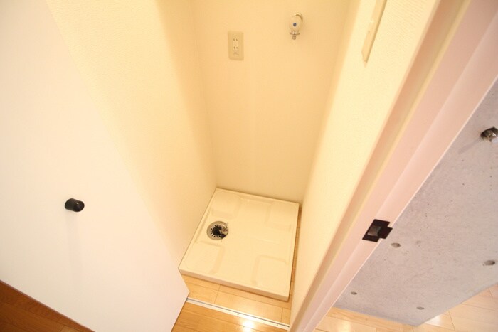 ＭＯＤＵＬＯＲ南円山の物件内観写真