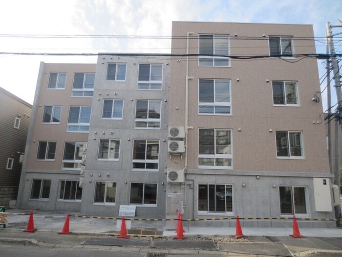 ティファーレ麻生の物件外観写真