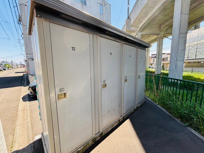 セントベル八軒の物件外観写真