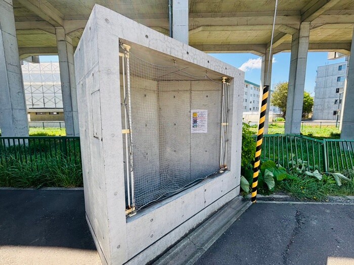 セントベル八軒の物件外観写真