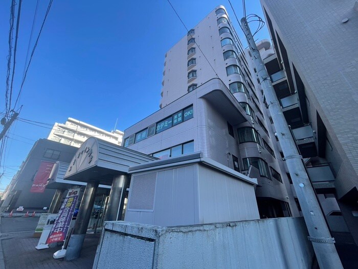 サンシャイン円山の物件外観写真