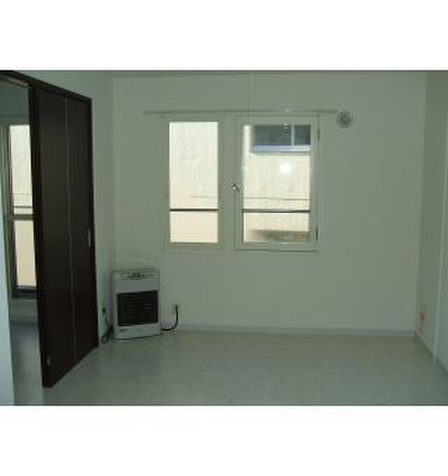 トライフォ－ス１２の物件内観写真