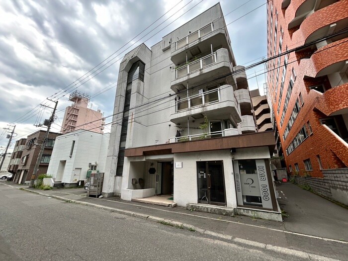 ﾄﾞﾐﾆｵﾝ琴似の物件外観写真