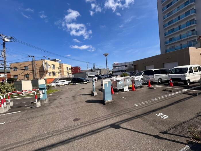 ホ－リ－フォ－ト南平岸の物件外観写真