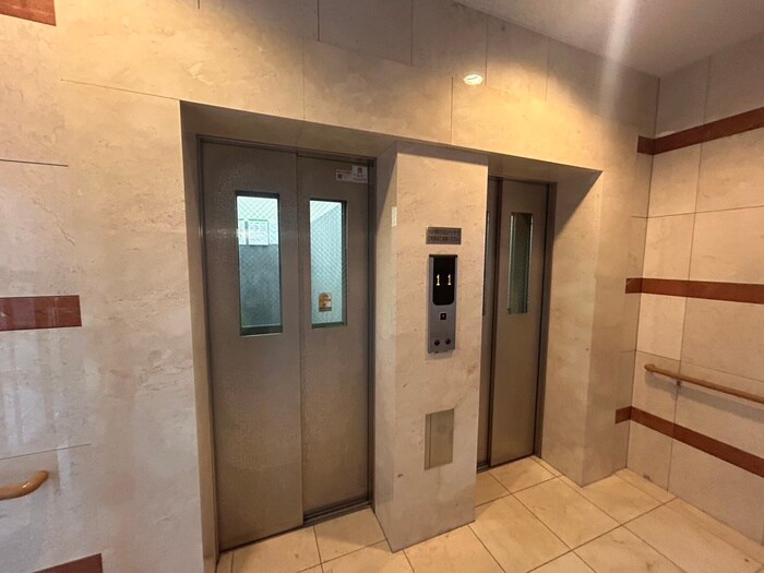 ホ－リ－フォ－ト南平岸の物件外観写真