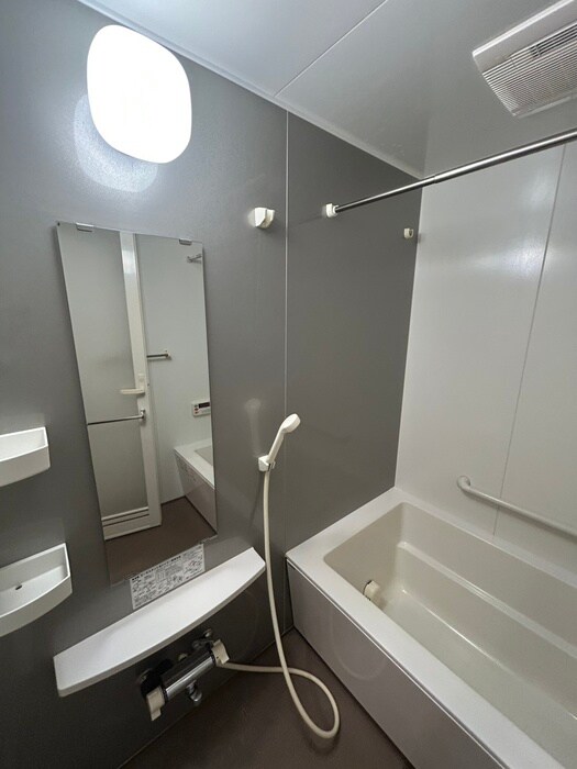 ホ－リ－フォ－ト南平岸の物件内観写真