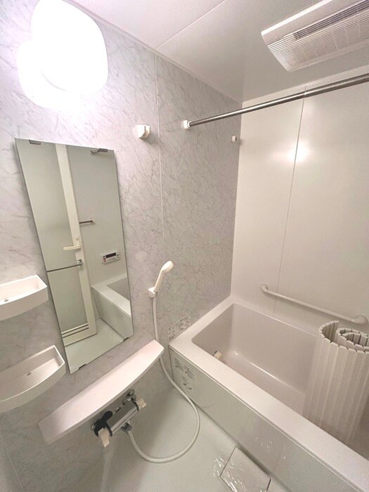 ホ－リ－フォ－ト南平岸の物件内観写真