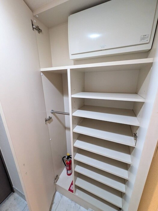 ホ－リ－フォ－ト南平岸の物件内観写真