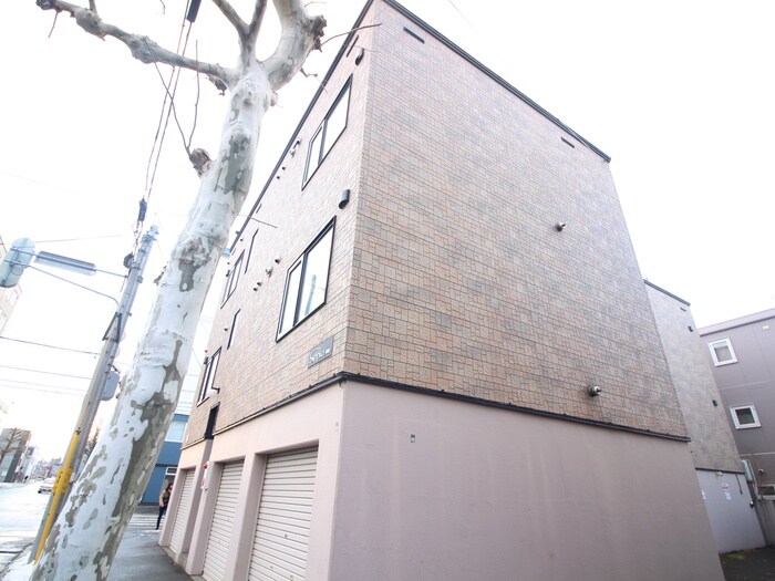 セピア美園の物件外観写真