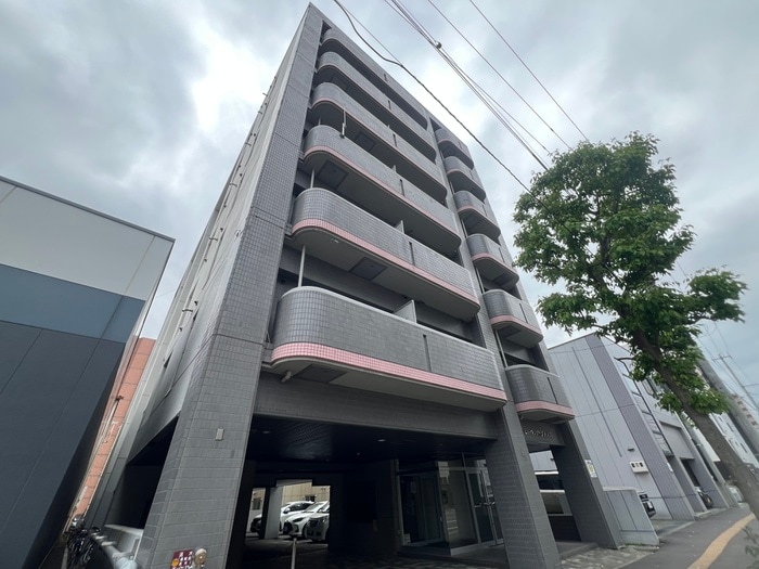 ヒューマンプラザ北大前（402）の物件外観写真