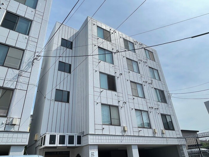 アビアシオン弐番館の物件外観写真