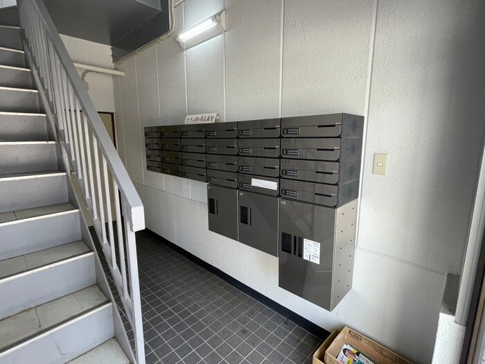 アビアシオン弐番館の物件外観写真