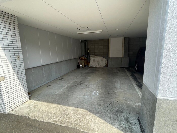 アビアシオン弐番館の物件外観写真