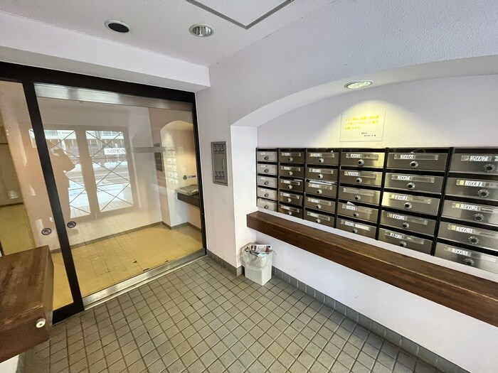 サポナ－ル円山の物件外観写真