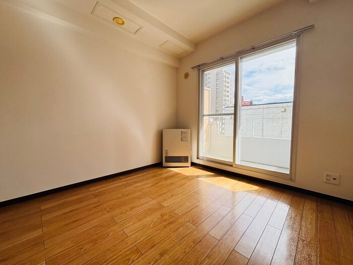 サポナ－ル円山の物件内観写真